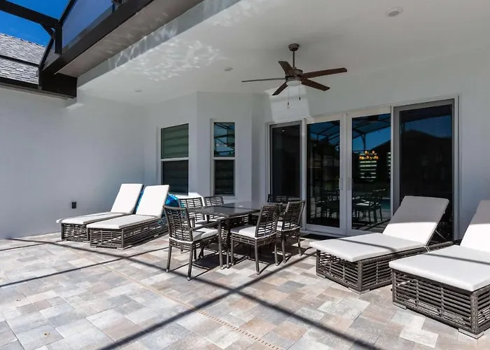 Paradise At Providence - Exclusive 4 Bed Pool Home